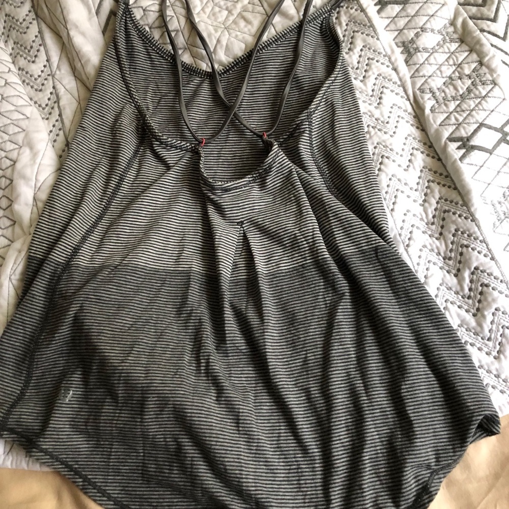 Lululemon - Picture 4 of 6